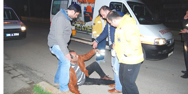 Alkol� sah�s polis ve sa�l�k ekiplerine zor anlar ya�att�