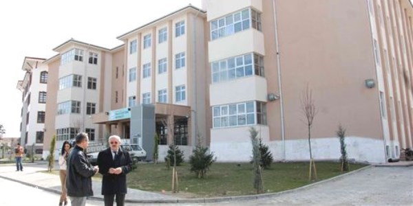 Simav Halk E�itim Merkezi'nde modern bina sevinci