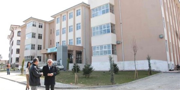 Simav Halk Eitim Merkezi'nde modern bina sevinci