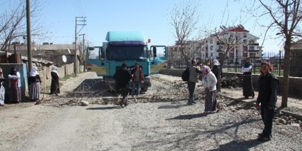 Bingöl'de kadınların su tepkisi