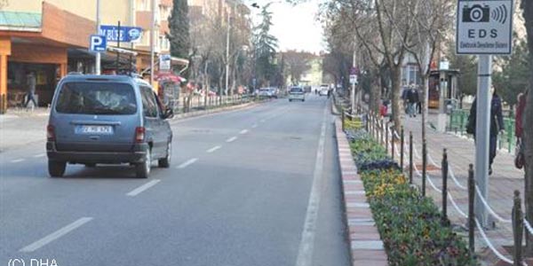 Tabelası var, kamera yok