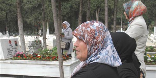 Şehit anneleri Öcalan'ın açıklamasını olumlu buldu