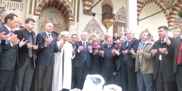 Manisa'da mesir duas� yap�ld�