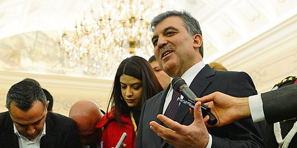 G�l: Kutlamalarda T�rk bayra�� bulunmamas� b�y�k bir noksanl�k/ Video