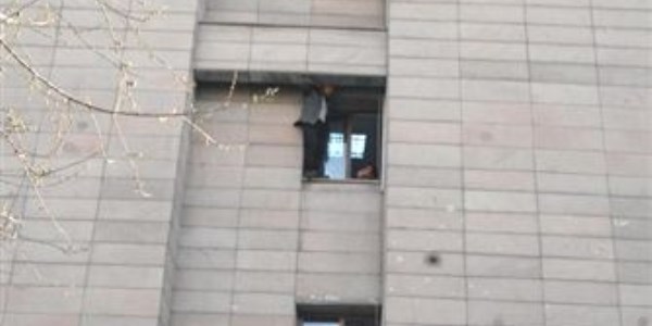 Valilikten yardım alamayınca intihara kalkıştı