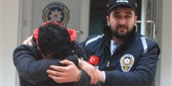 Sokak ortasında tecavüz girişimi