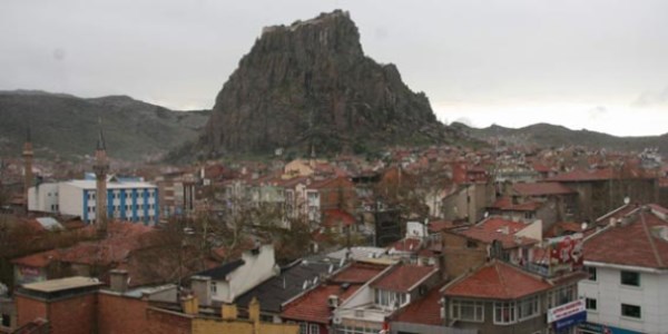 Afyonkarahisar soğuk ve yağışlı havanın etkisi altında