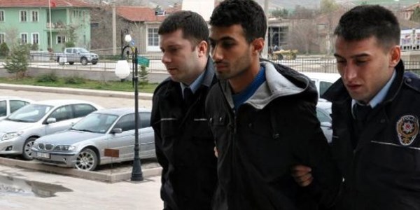 Sigara istedi vermeyince öldürdü