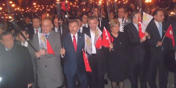 Manisa'da fener alay� y�r�y���