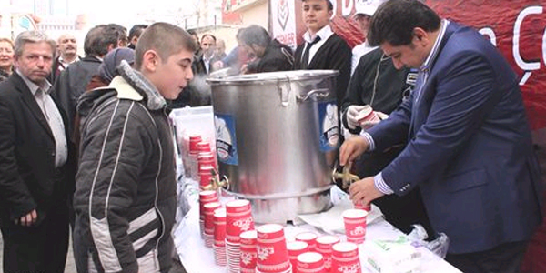 YGS sınav öncesi öğrencilere çorba ikramı