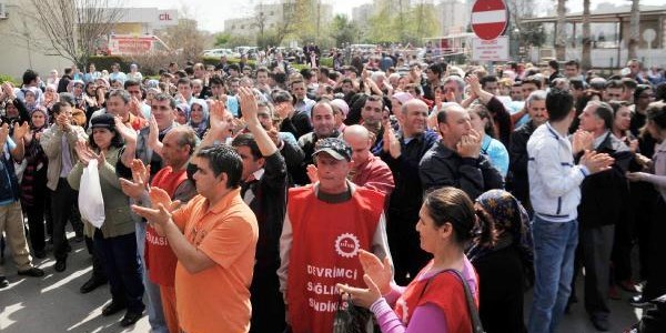 Üniversite hastanesinde taşeron protestosu