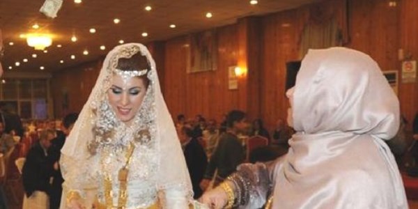 A�iret d���n�nde dolar ya�muru