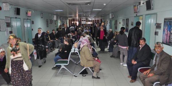 'Hastalar haklarını bilmiyor'