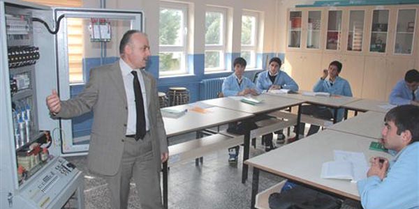 Bu cihaz okulları cezadan kurtaracak