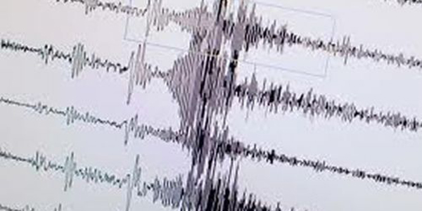 Kozan'da 3 b�y�kl���nde deprem