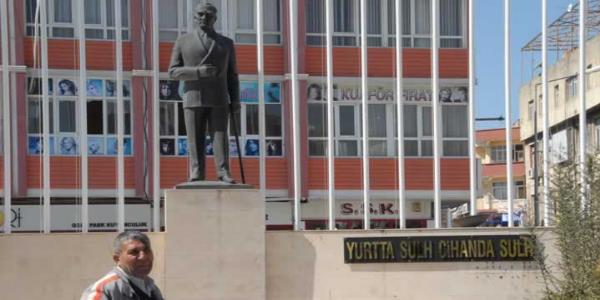 'Ne mutlu Türküm diyene' yazısı değiştirildi/ Video
