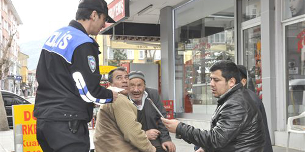 Akşehir polisinden broşürlü uyarı