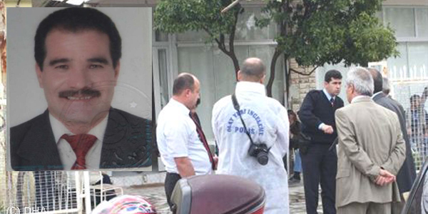 Öğretmen, evinde meslektaşları tarafından ölü bulundu