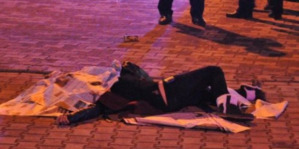 Uzman çavuş, eşine 10 kurşun sıkarak öldürdü/ Video