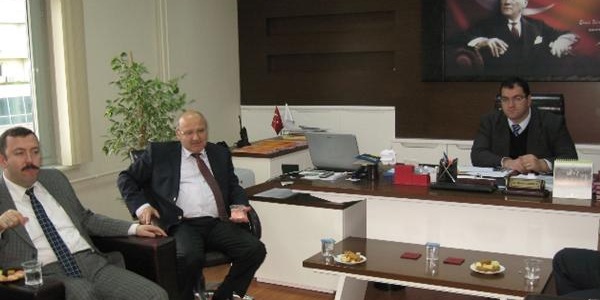 4 ilin sa�l�k y�neticileri Sakarya'da bulu�tu