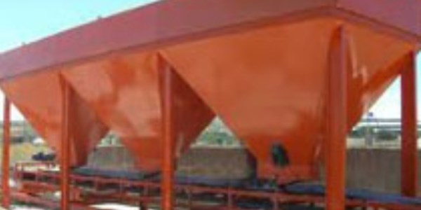 300 kiloluk bunkerin altında kalan iki işçi öldü