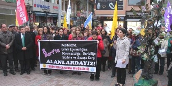 Tartışılan imam 'Facebook'tan özür diledi