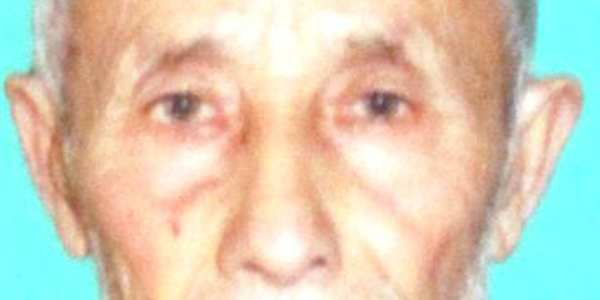 Yaşlı adam kendini astı