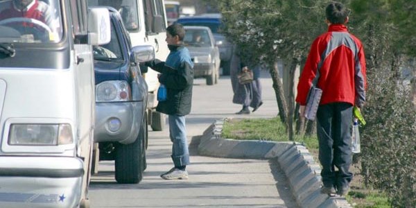 5 bin 851 �ocuk sokaklarda �al��t�r�l�yor