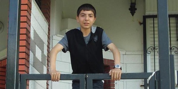 Kazada ölen arkadaşını bırakıp evine gitti