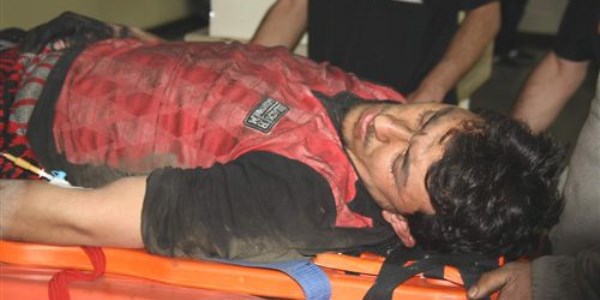 Tamir etti�i otob�s�n alt�nda kald�