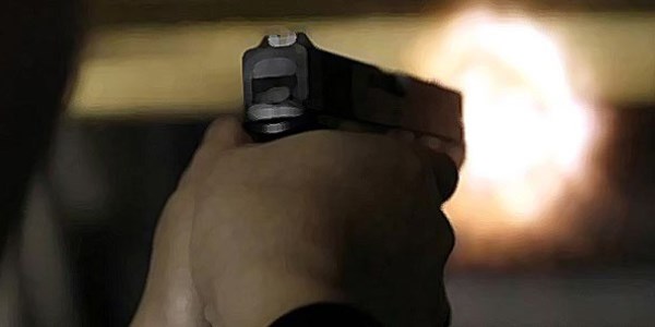 Banka müdürünün aracına silahlı saldırı