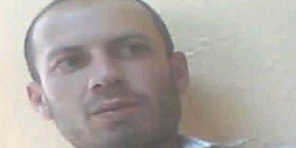 Hayvan damında iple kendini astı
