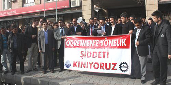 Öğretmene saldırı kınandı