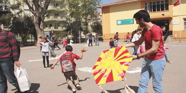 Selçuk'ta okullar uçurma ile şenlendi