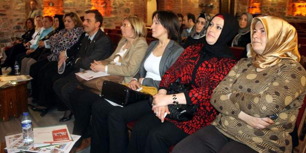 Kadın esnaflara kanser konferansı