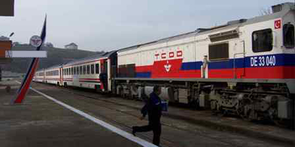 Balkesir-Ankara tren seferlerine ara verildi
