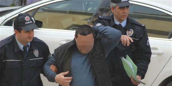 Taksicinin parasını gasp iddiasına gözaltı
