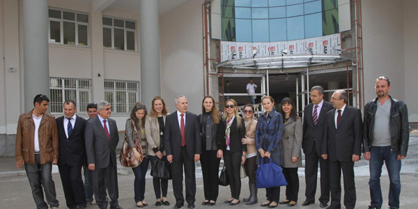 Empati İlkokulu göz kamaştırıyor