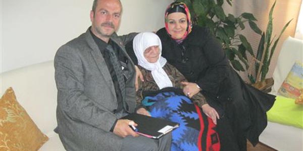 �zmit Belediyesi sevindirdi
