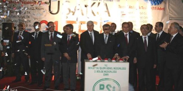 Bakan Eroğlu, konuşma yaptığı sırada fenalaştı