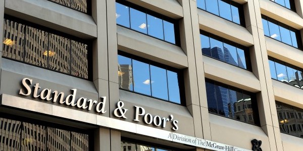 S&P 6 Türk bankasının notunu artırdı