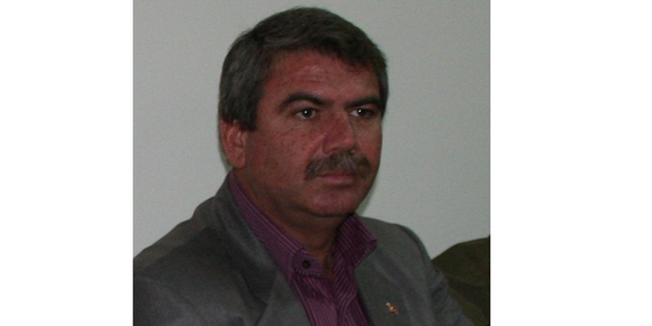 Muhtar, köy girişinde ölü bulundu