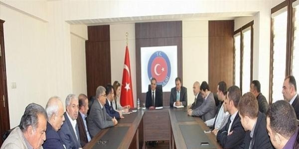 Kilis Valisi Tapsız, OSB yatırımcıları ile bir araya geldi