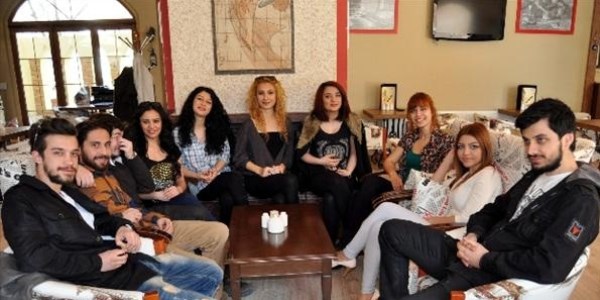 Trkiye'nin ilk internet dizisini yapan niversiteli genlerden ikinci dizi