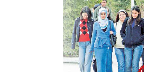 YÖK'ten 'sanal sınıflarda' dil eğitimi