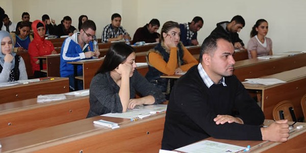 YDS soru ve cevaplar�n� tart���yoruz