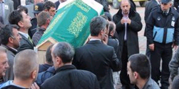 Mütefekkir Büyükçınar son yolculuğuna uğurlandı
