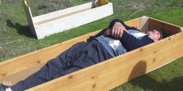 Kahramanmara�'ta ilgin� eylem
