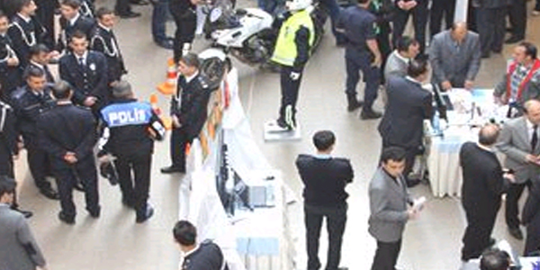 Erzurum'da trafik kazaları mobese kameralarına yansıdı