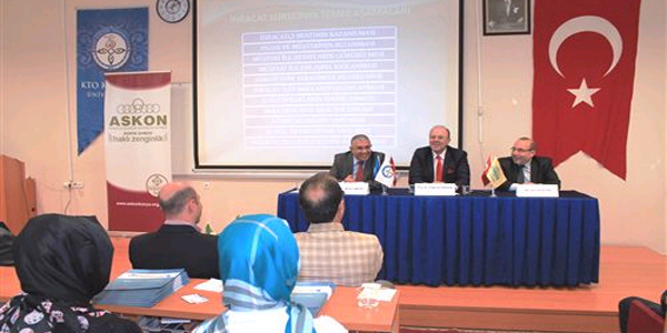 Karatay Üniversitesi'nde panel